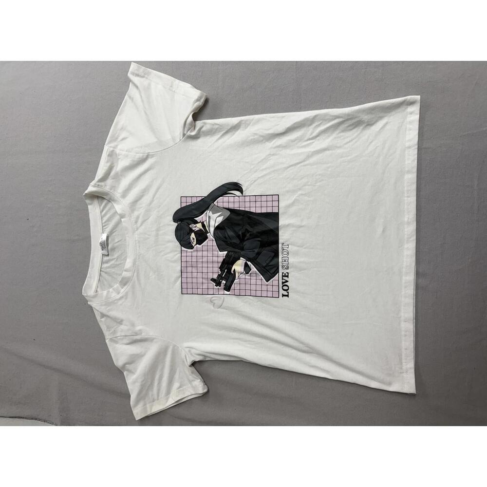 Anime Girl Art by nanniimo T-shirt - Love Shot YesStyle - M